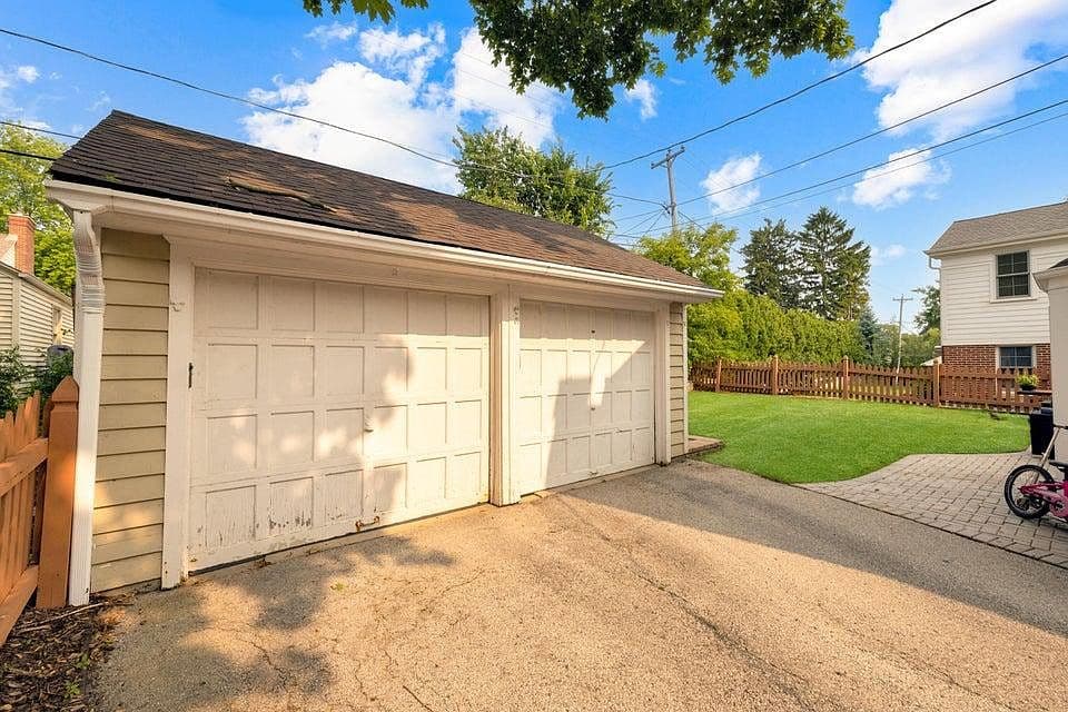 Garage Door Condition