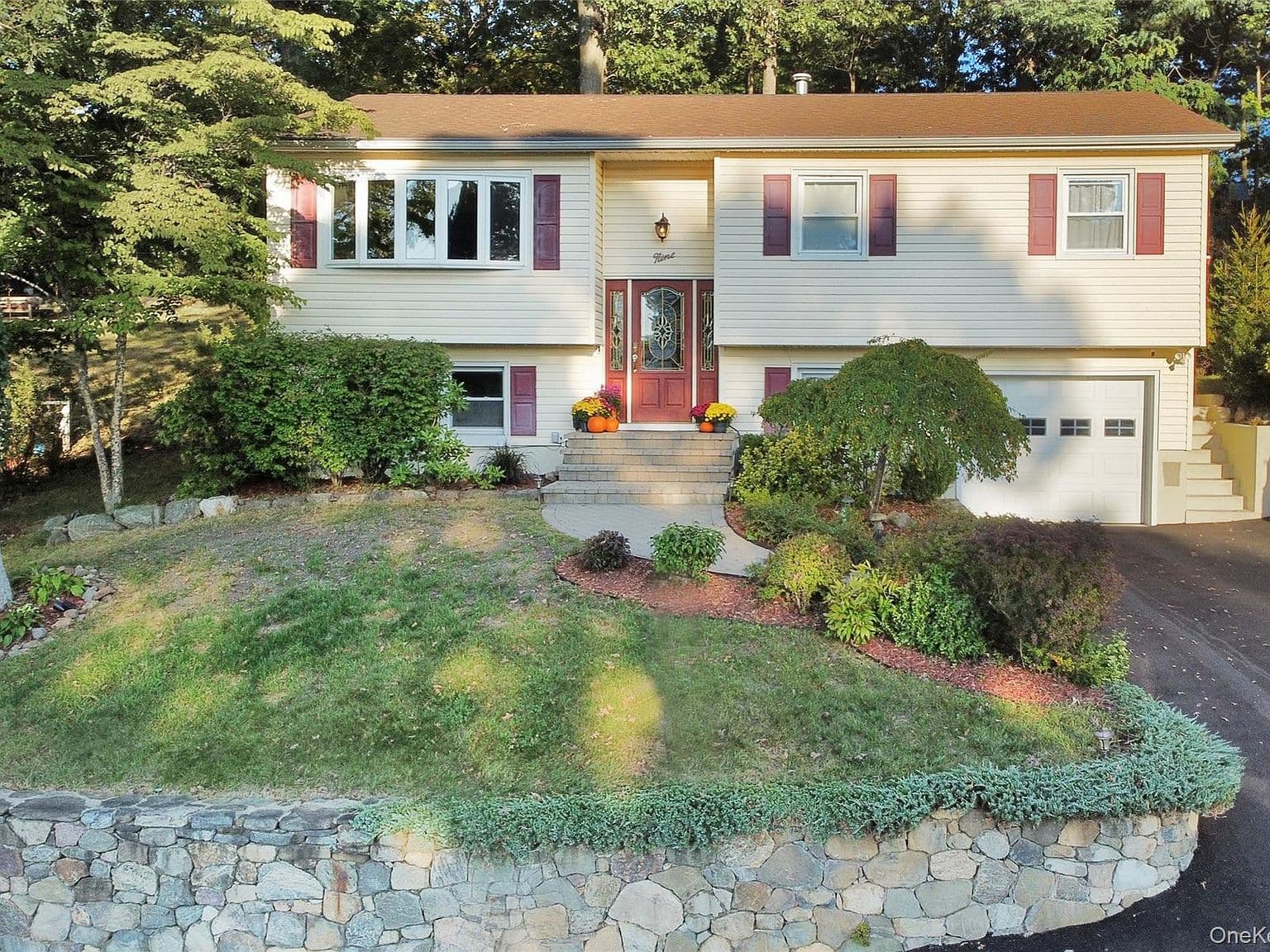 Exterior Color Scheme