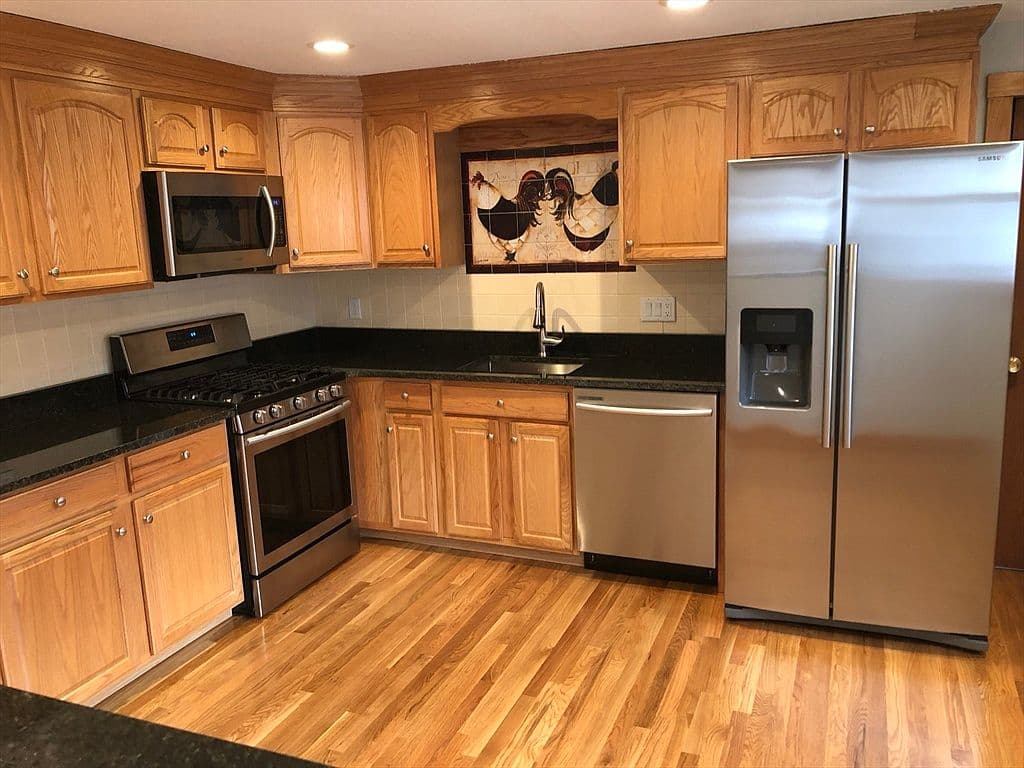 Outdated Kitchen Cabinets