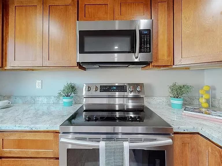 Outdated Kitchen Cabinets