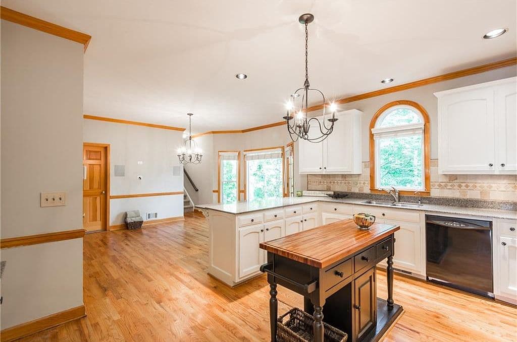 Dated Kitchen Backsplash