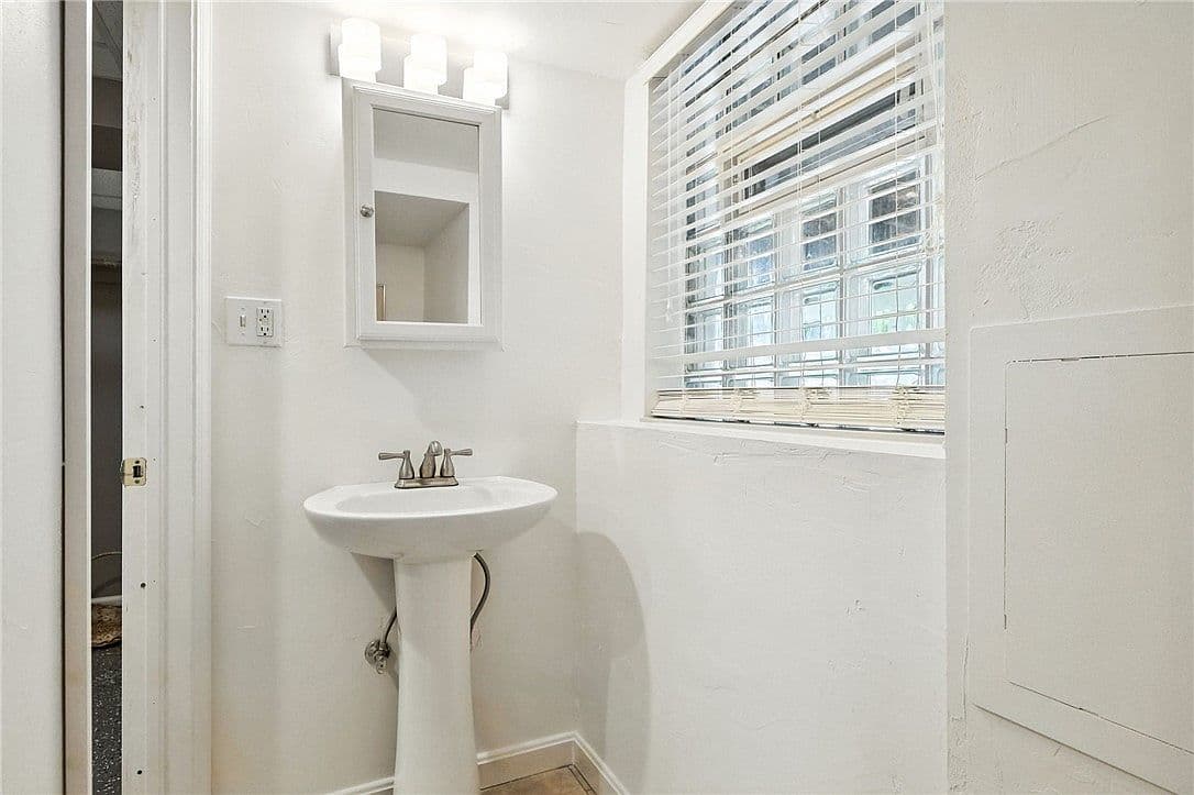 Outdated Bathroom Fixtures