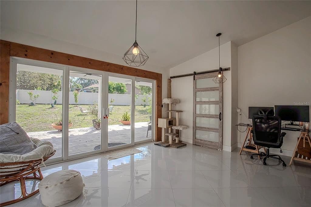 Industrial Pendant Lights