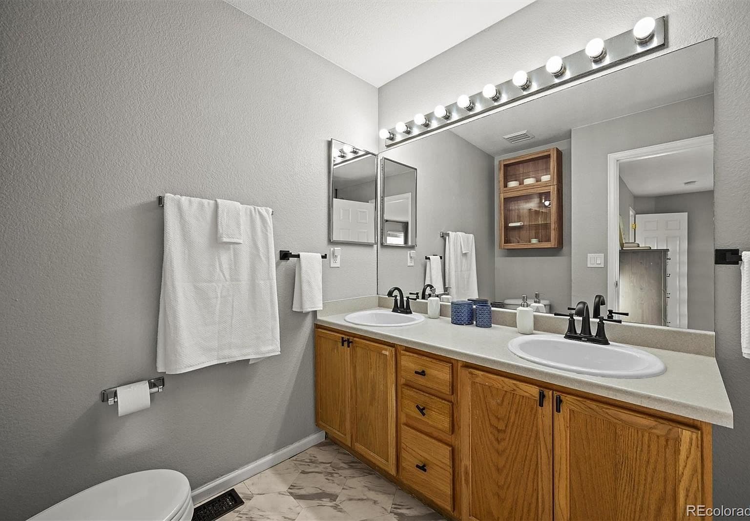 Outdated Vanity and Lighting