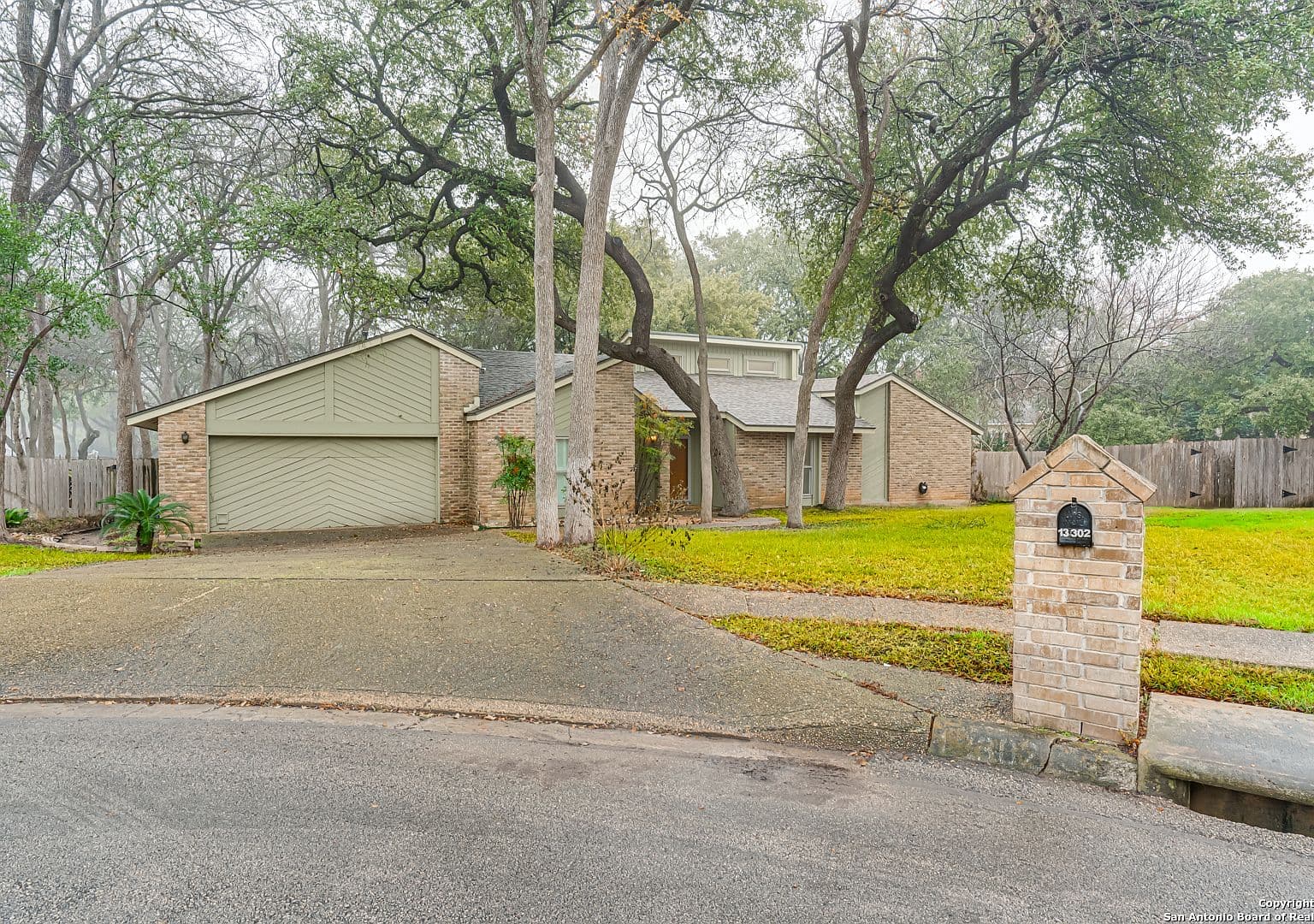 Exterior Color Scheme