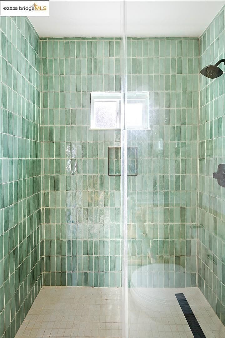 Green Shower Tiles
