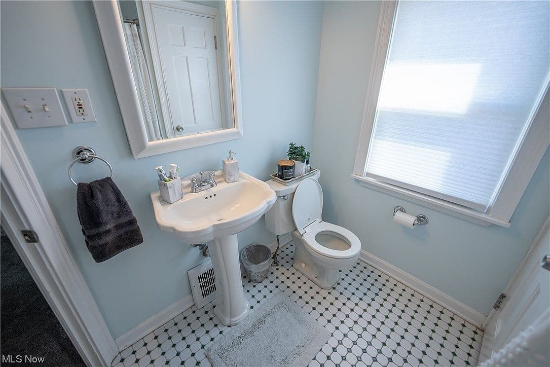 Outdated Bathroom Fixtures