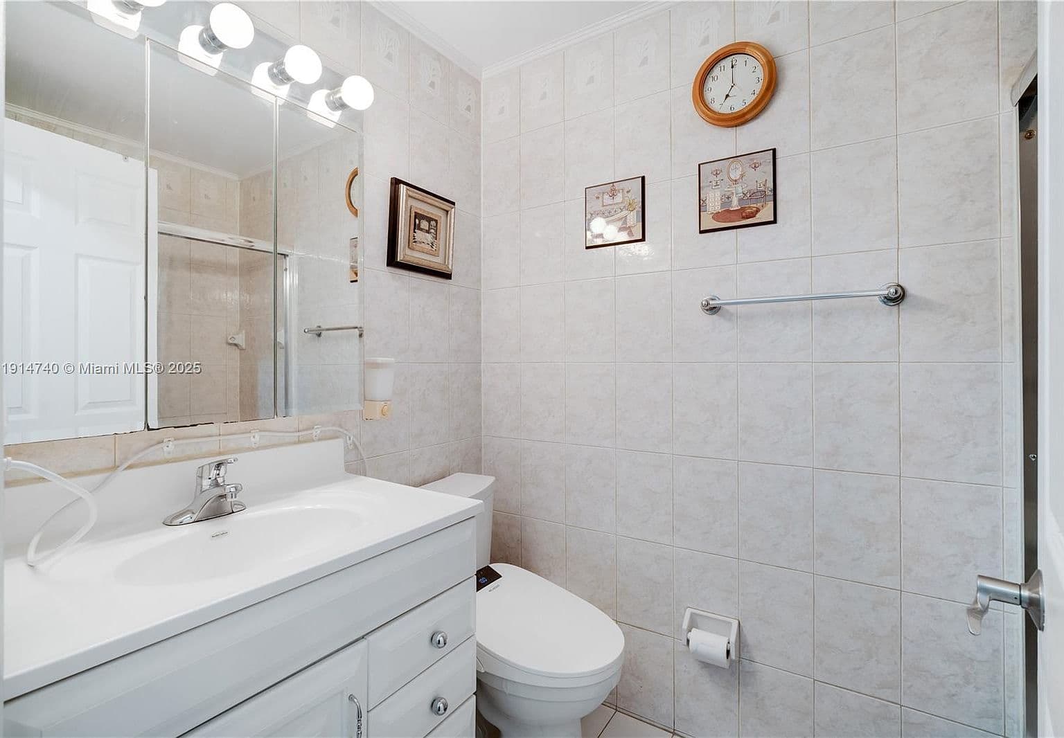 Second Outdated Bathroom