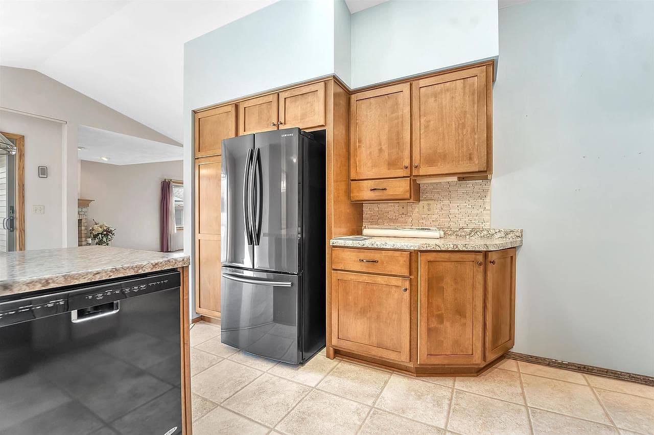 Dated Kitchen Cabinets and Countertops