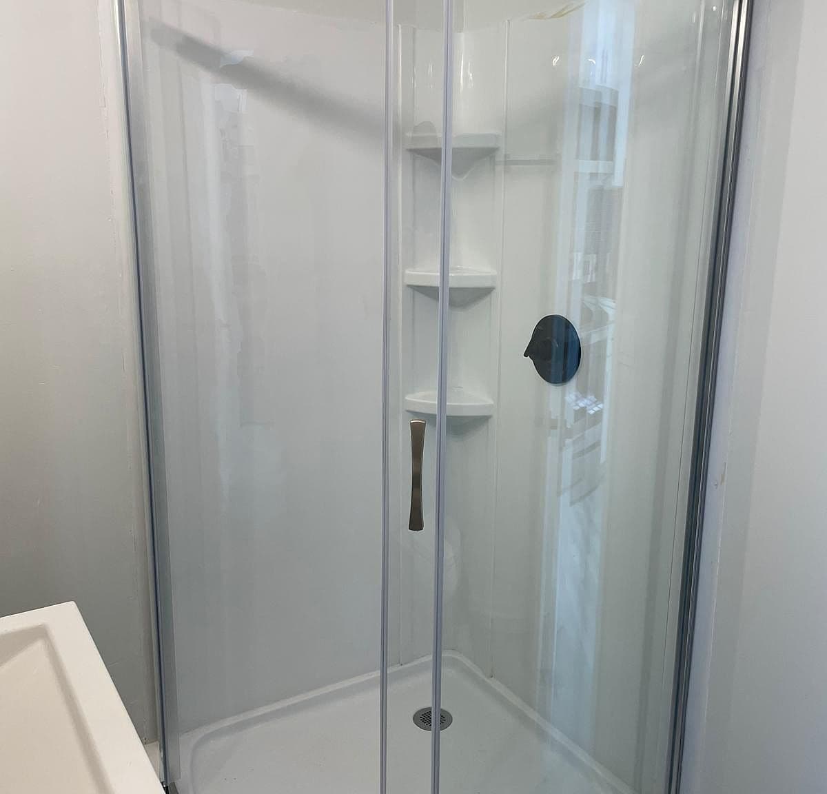 Basic Shower Stall