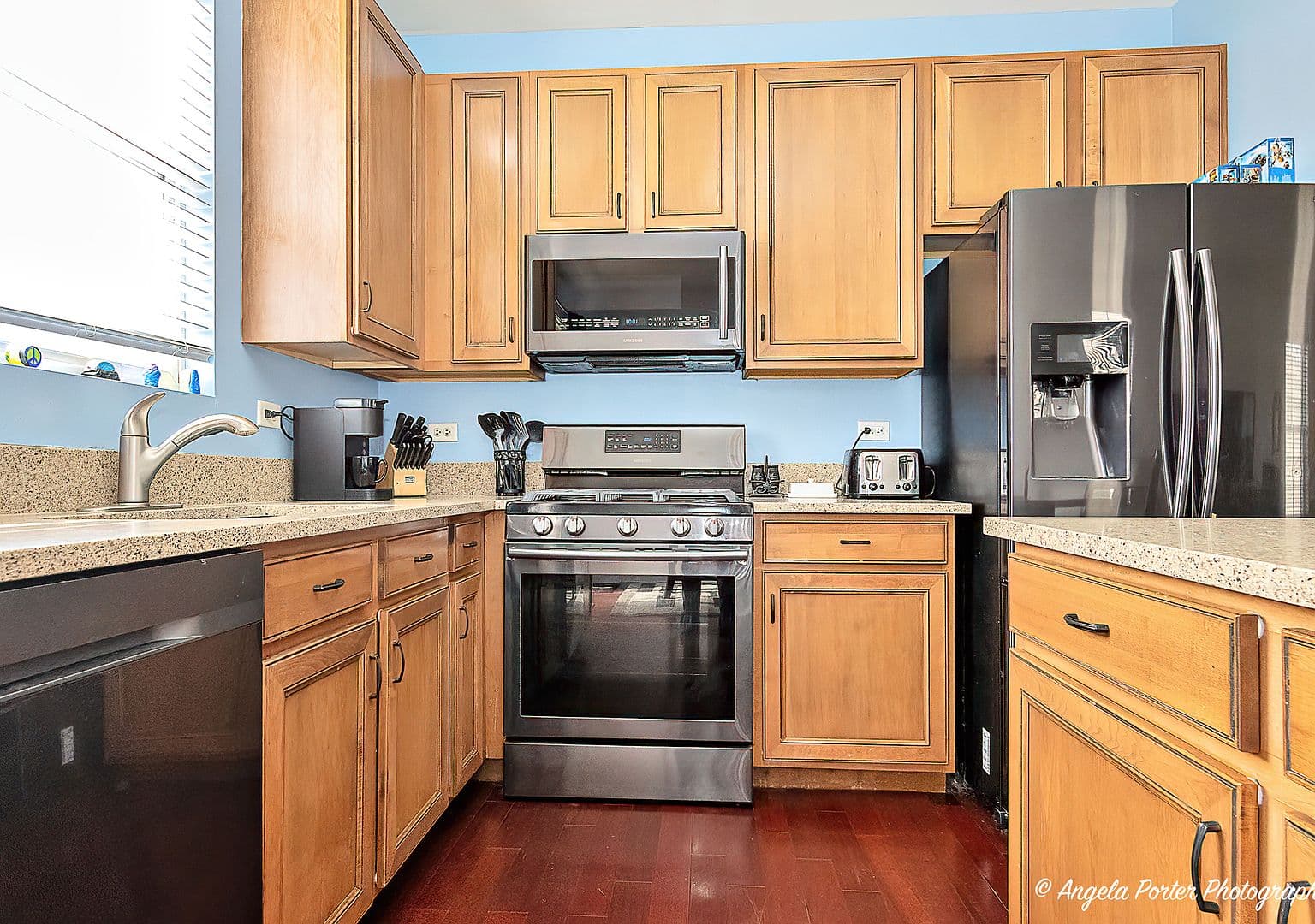 Dated Kitchen Cabinets