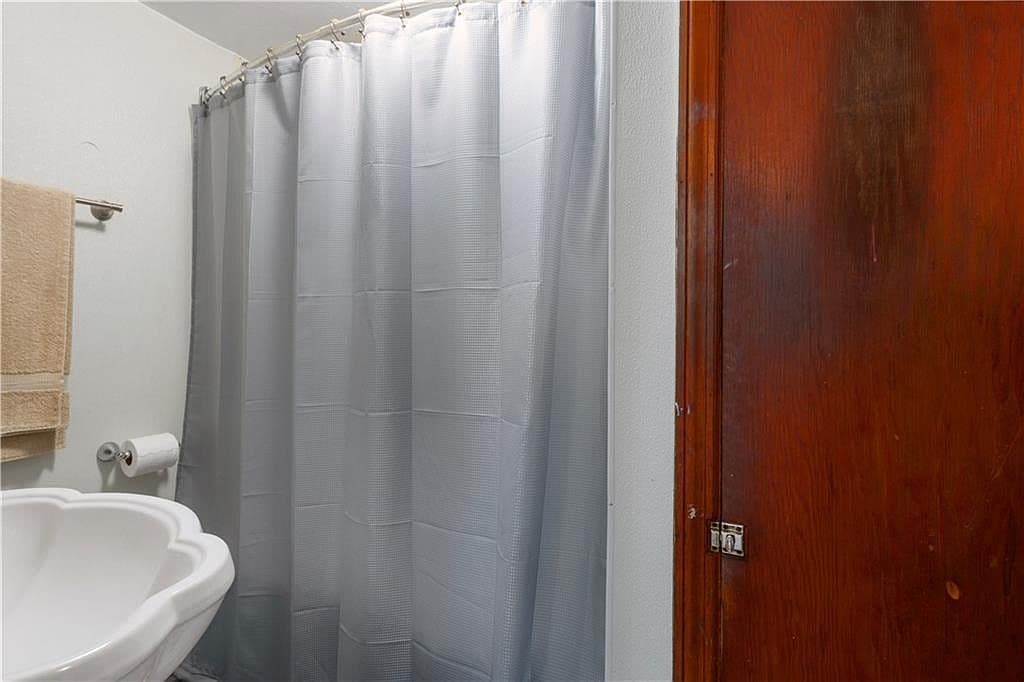 Dated Bathroom Fixtures