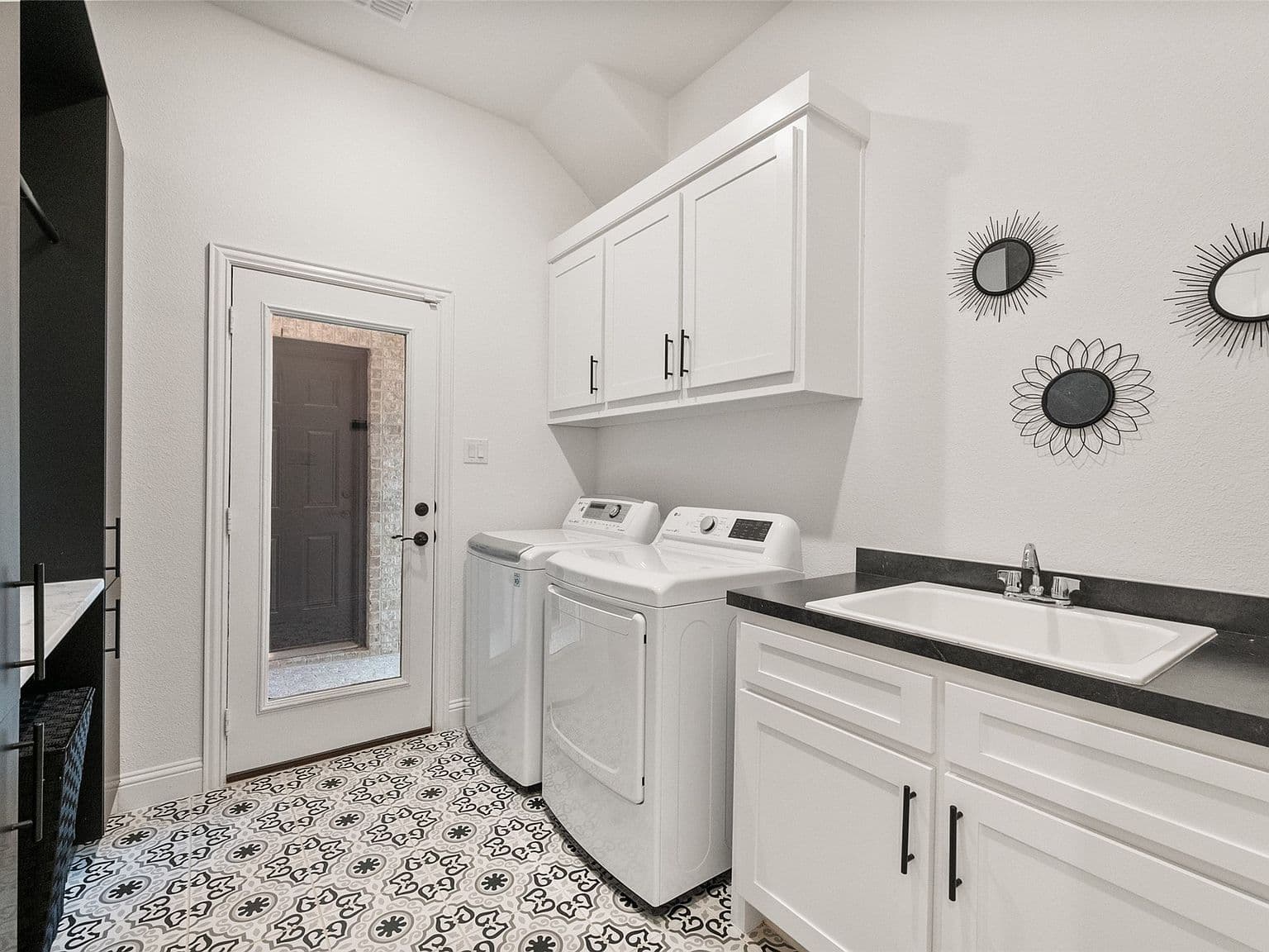 Patterned Laundry Room Tile