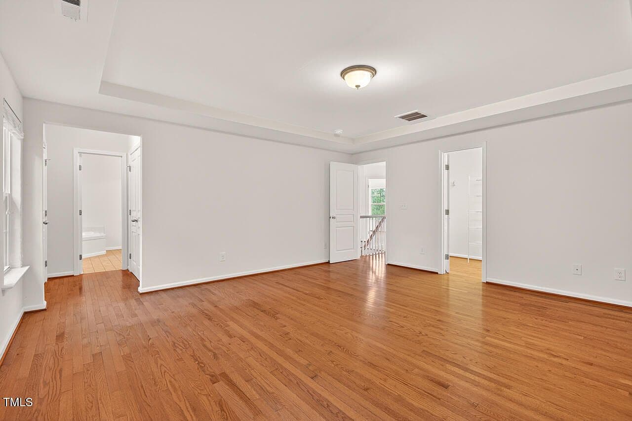 Basic Closet Shelving