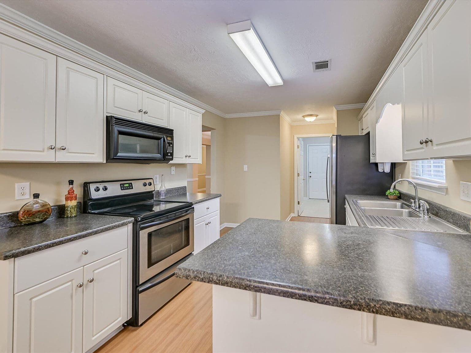 Outdated Kitchen Countertops