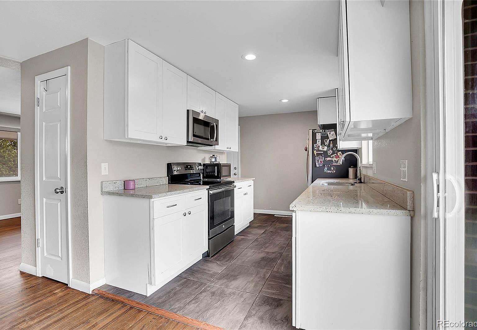 Outdated Kitchen Countertops