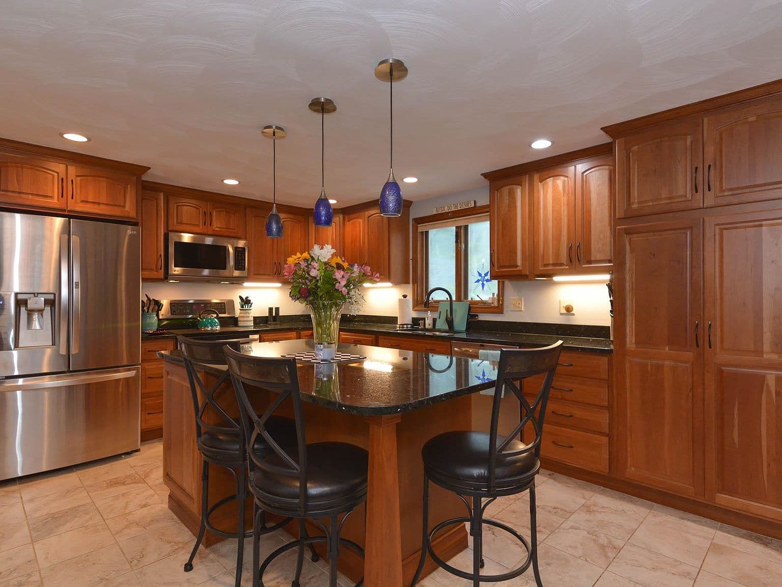 Dated Kitchen Cabinets