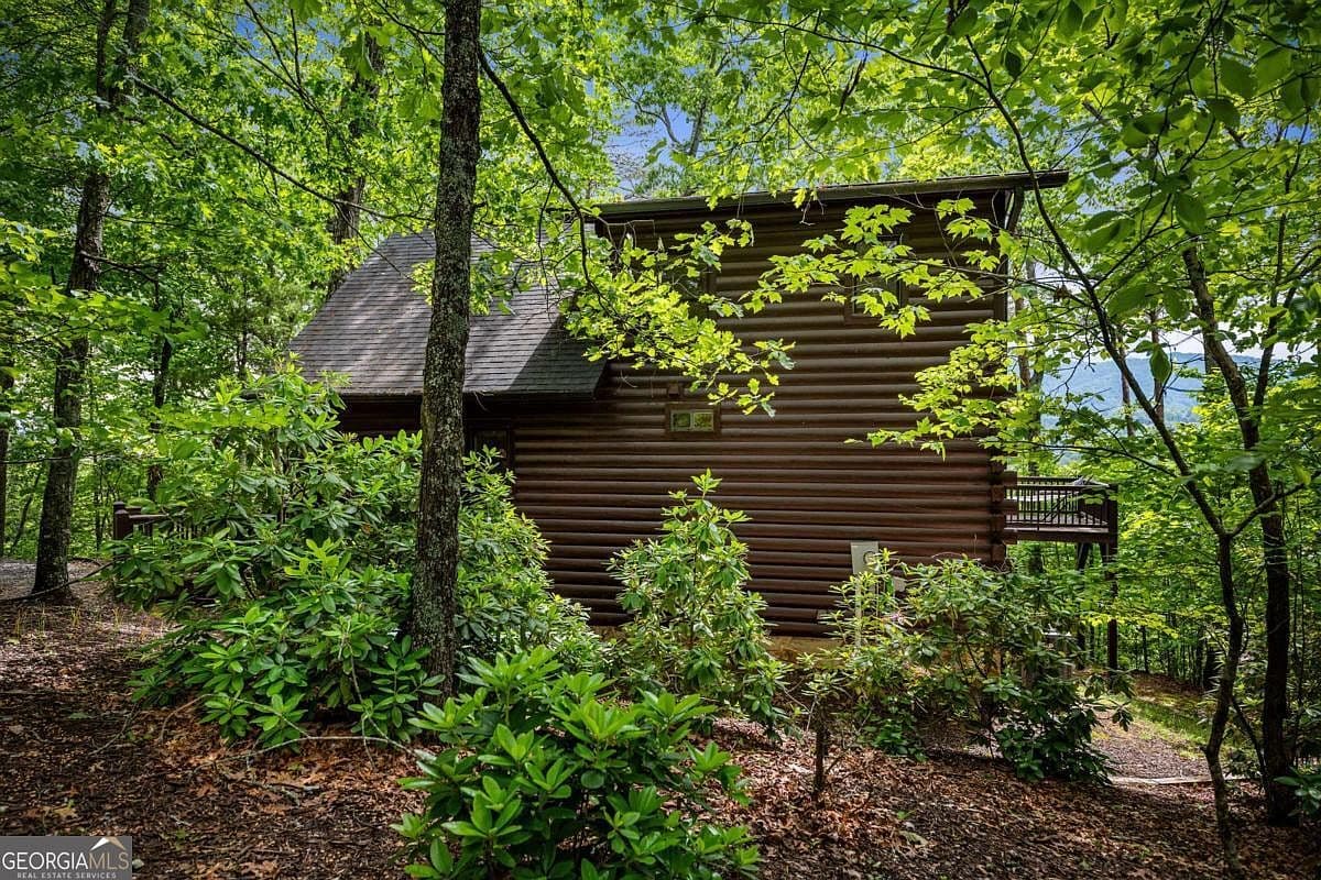 Dark Exterior Log Finish