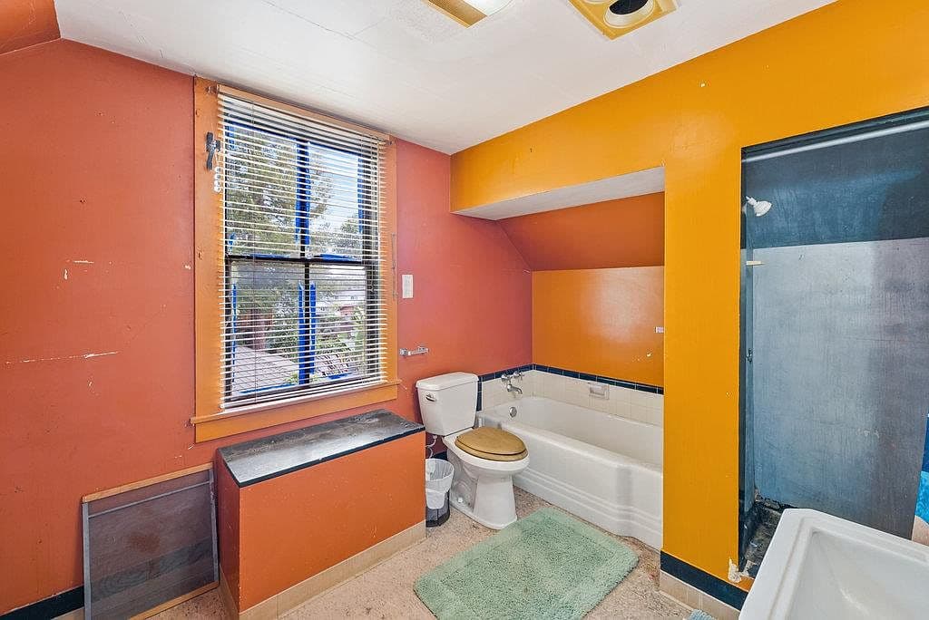 Outdated Bathroom Fixtures