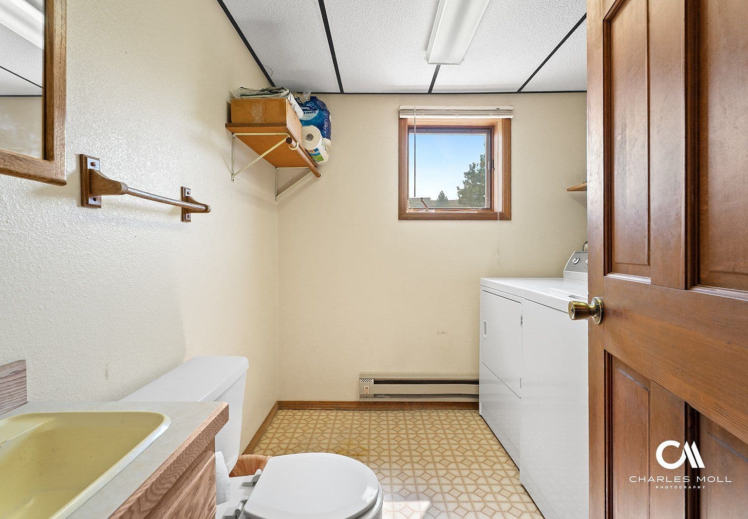 Outdated Bathroom Fixtures