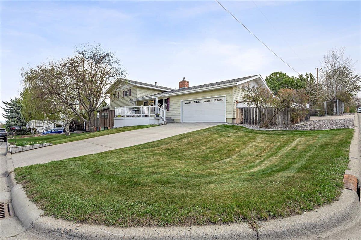 Cracked Driveway and Patio