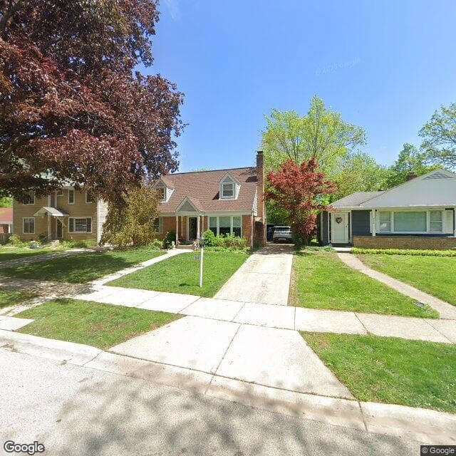 300 Hollywood Ct