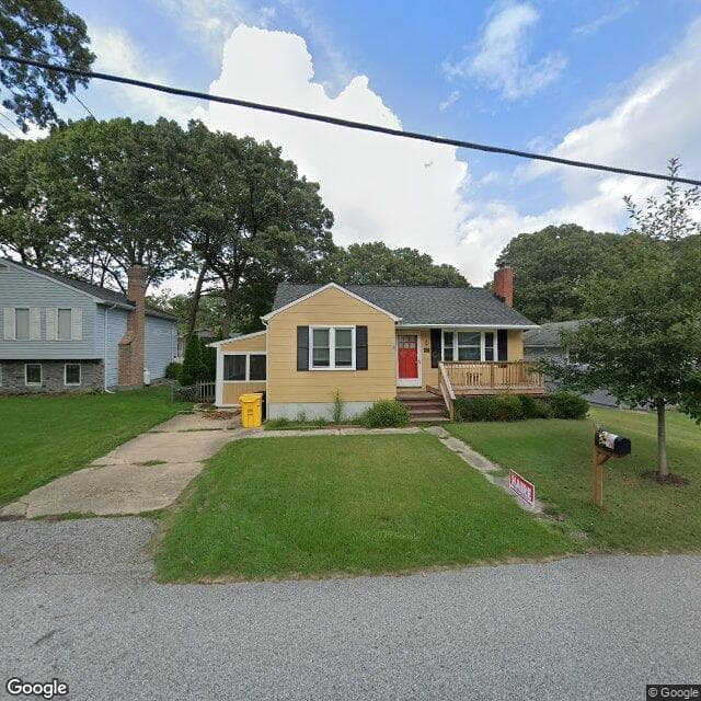 428 Riverdale Rd