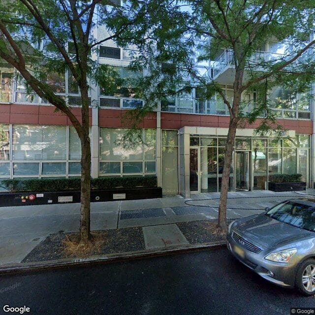 425 E 13th St PENTHOUSE F