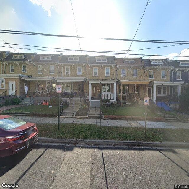 448 Delafield Pl NW