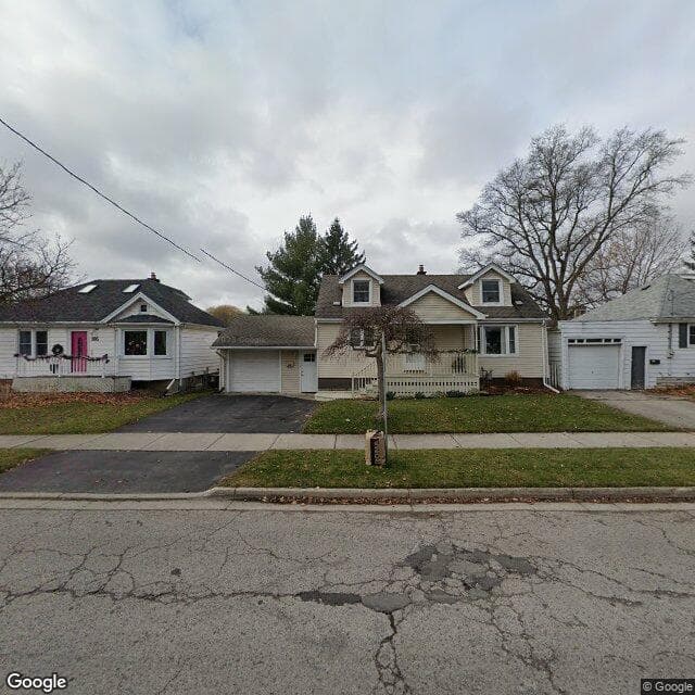 110 Foster Ave
