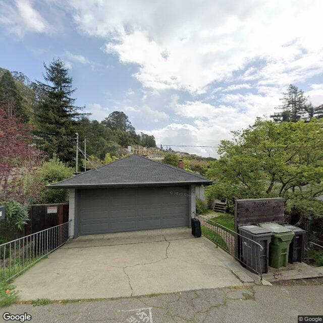 3510 Robinson Dr